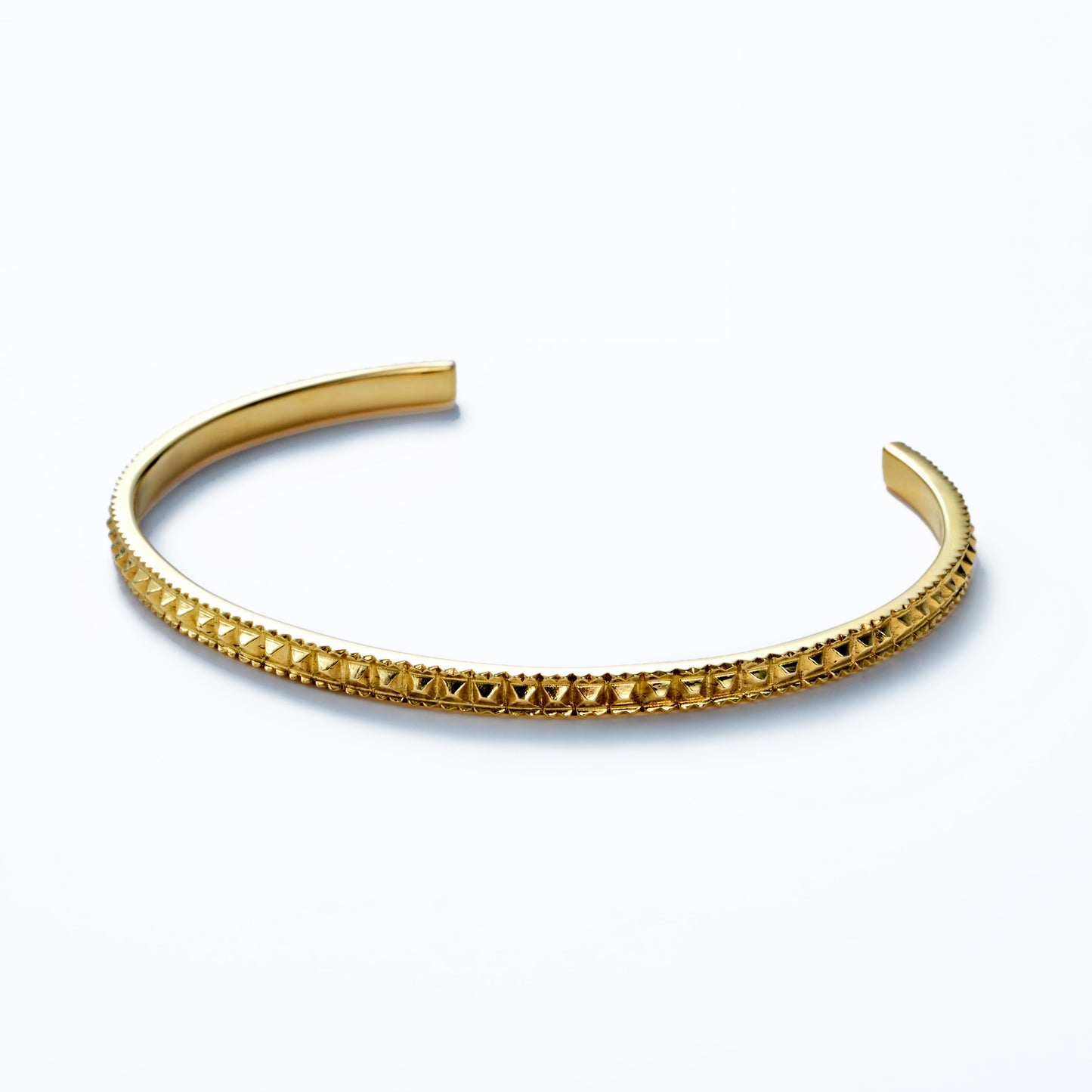Studs - 8B06KK